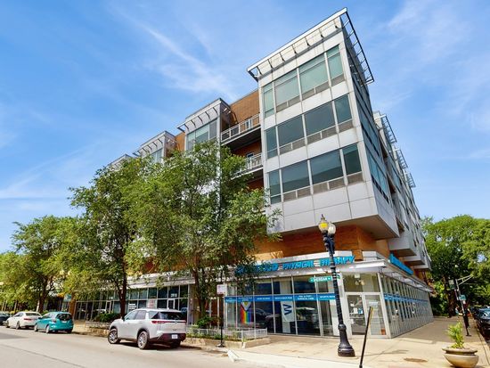 3920 N Sheridan Rd APT 411, Chicago, IL 60657