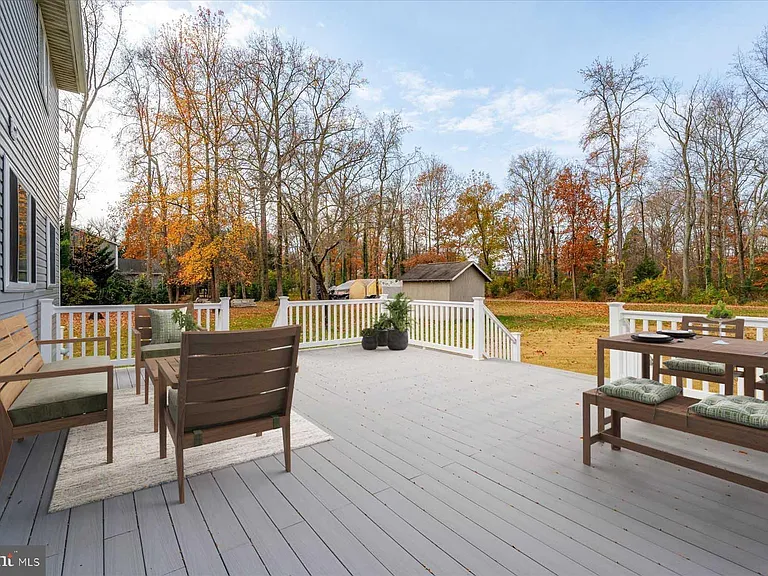 2942 Southaven Dr — Photo 28