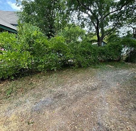 2nd image of 700 N Dallas St