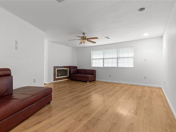 3rd image of 5826 Saint Bernard Ave