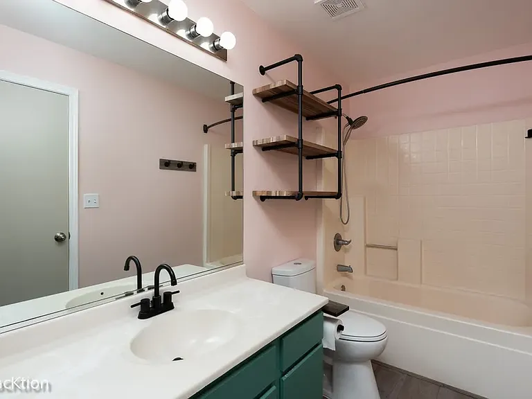 122 Creston Cir — Photo 10
