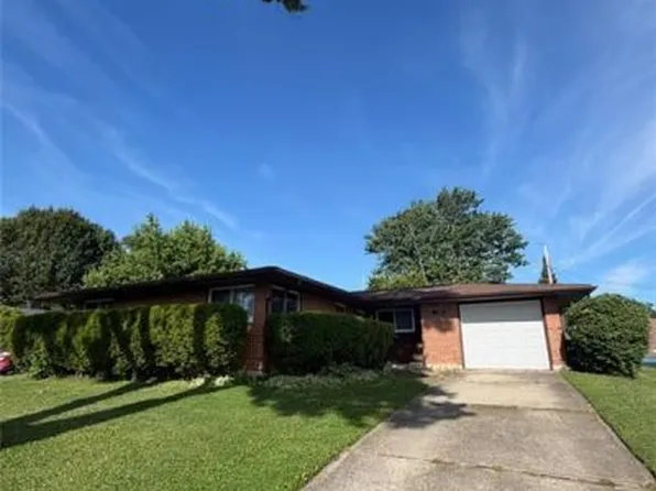 1389 Mapleridge Dr, Fairborn, OH 45324