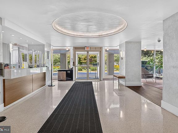 5th image of 4000 Tunlaw Rd NW APT 1108