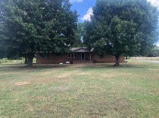 163 Matlock Ln, Muscle Shoals, AL 35661