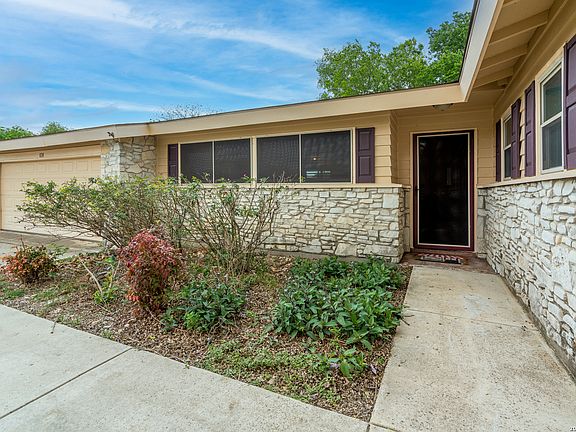 3rd image of 838 Boulder Drive
