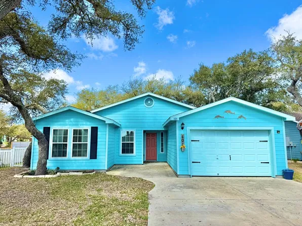 101 Treasure St, Rockport, TX 78382