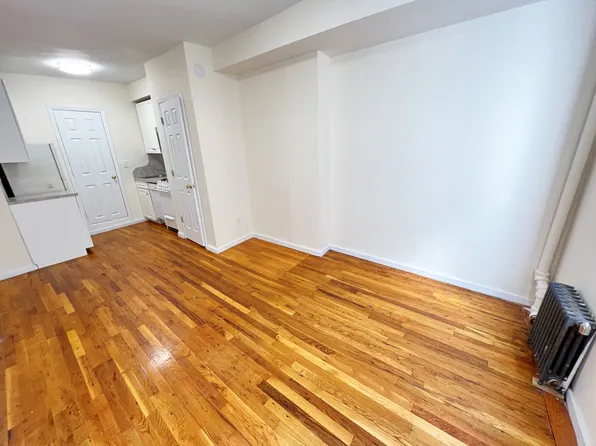 322 East Sixth Street image 1 of 9