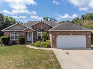 924 Daytona Dr, Lebanon, MO 65536