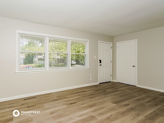 4th image of 3919 N Webster Ave