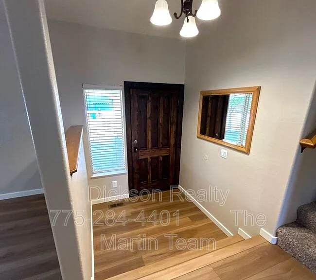 157 Cecilia Ct — Photo 2