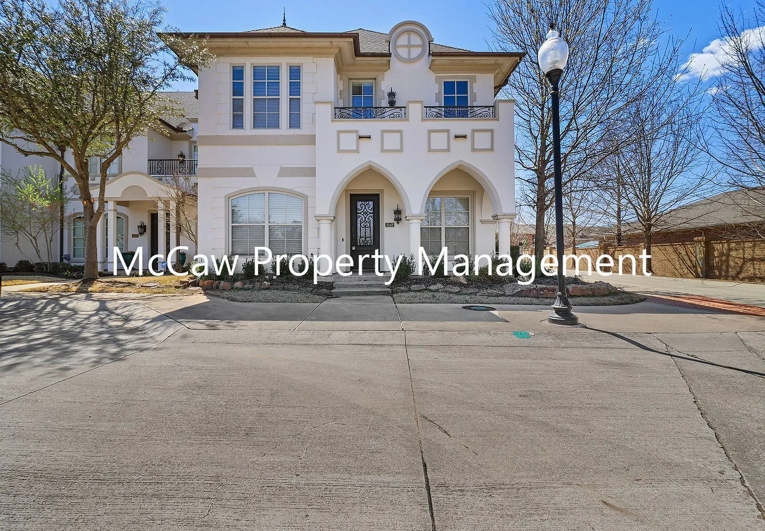 3 bed, 4.0 bath, 2042 sqft, $5,000 — Photo 1