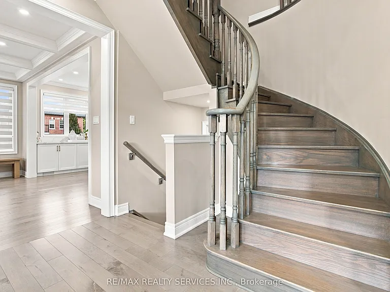 194 Coldwell Bay Cir — Photo 13
