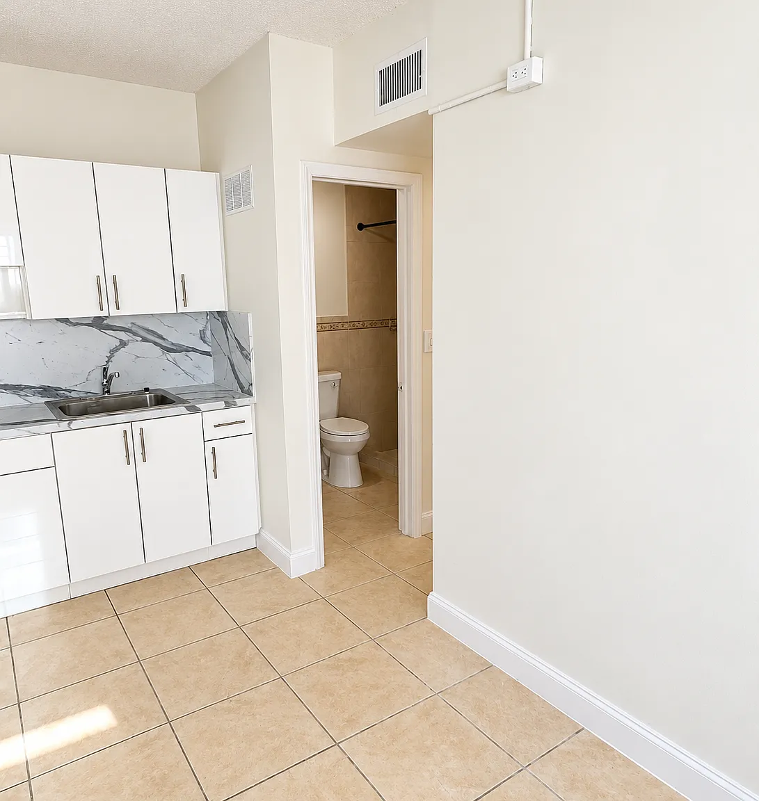 Studio, 1.0 bath, 520 sqft, $1,300 — Photo 2