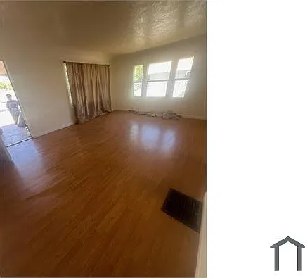 45115 Cedar Ave — Photo 2
