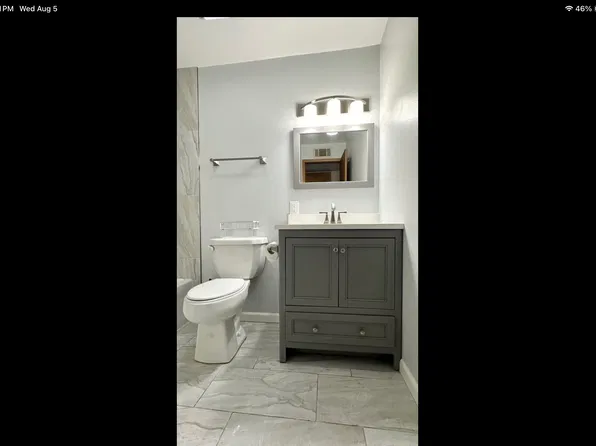 6A Kingery Quarter Rd, Willowbrook, IL 60527