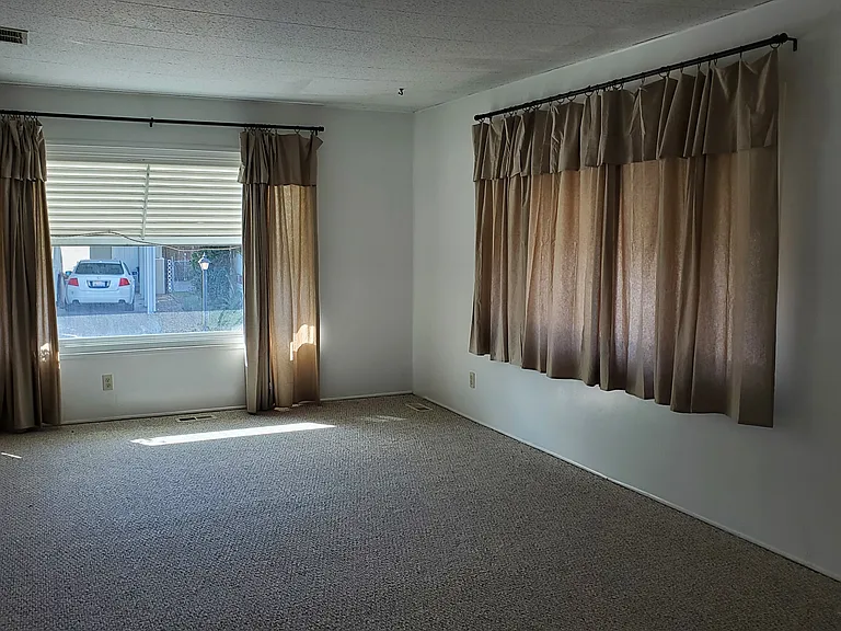 3057 S Higuera #74 — Photo 2