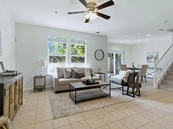 274 W Gaspara Dr, Mountain House, CA 95391