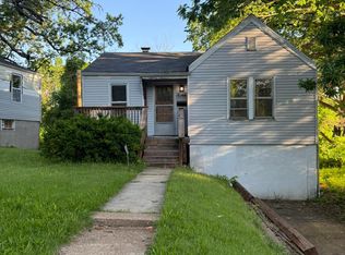 8825 Tyrell Dr, Saint Louis, MO 63136