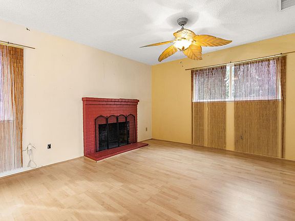 2nd image of 959 Coventry Lane