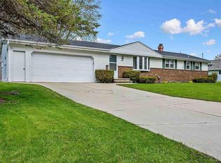 2436 Babcock Rd, Green Bay, WI 54313