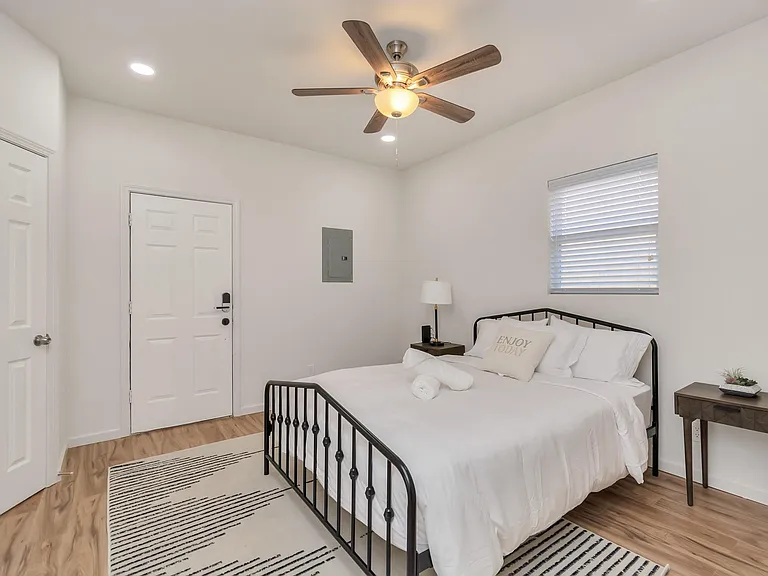 1812 Wheeler St — Photo 15