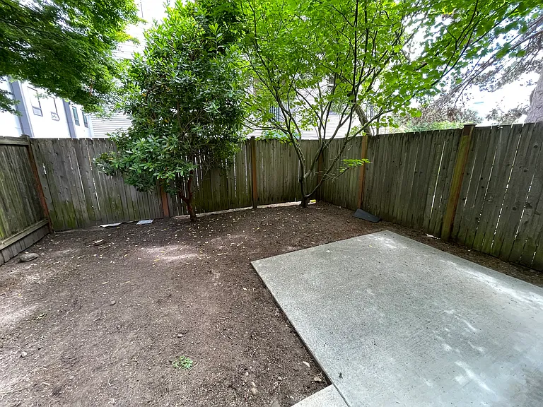 718C Nob Hill Ave N #C — Photo 10