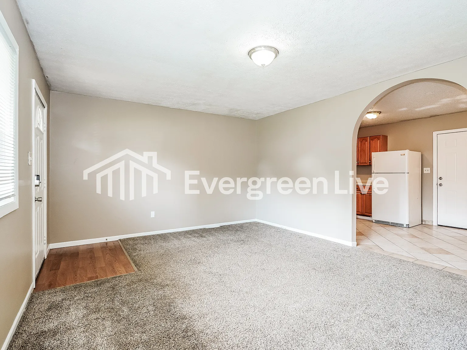 3 bed, 1.0 bath, 975 sqft, $1,445 — Photo 4