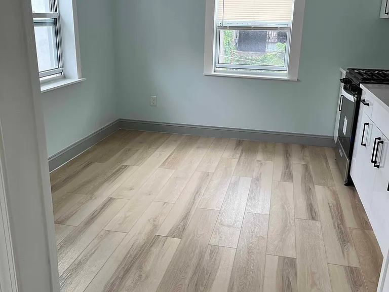 1406 S 15th St — Photo 27