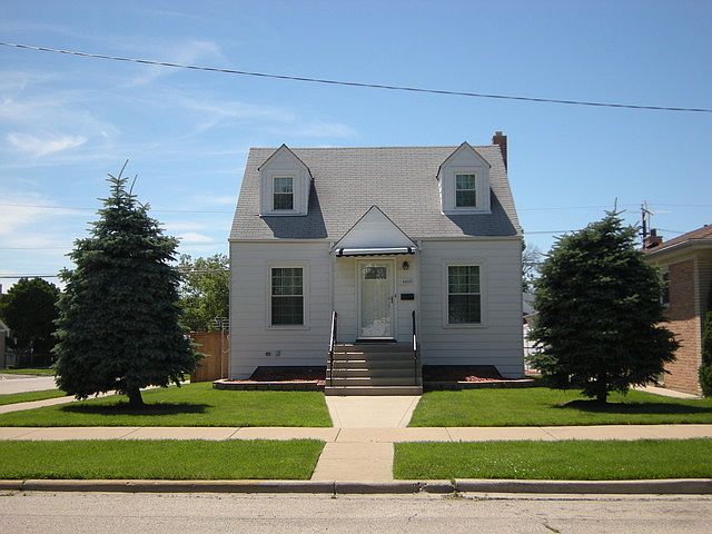 1st image of 3300 N Ozark Ave