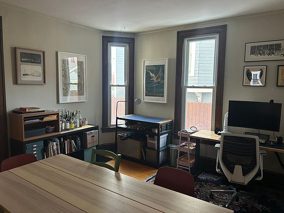 5th image of 2618 Pleasant Ave
