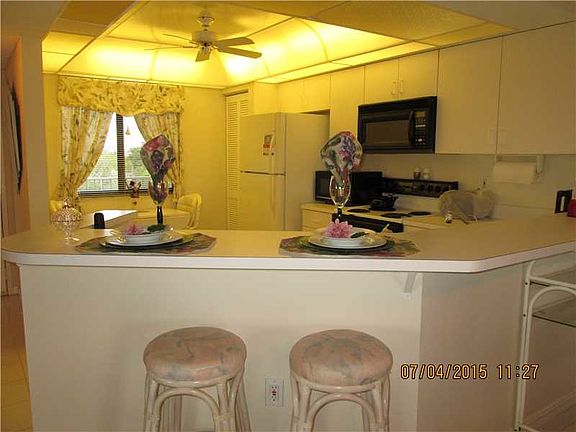 3rd image of 2334 S Cypress Bend Dr APT 508