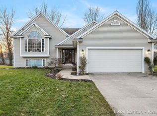 881 Maynard Ave NW, Grand Rapids, MI 49504