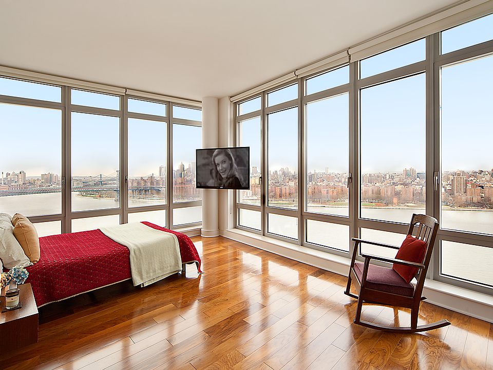 1st image of 2 Northside Piers Penthouse 5