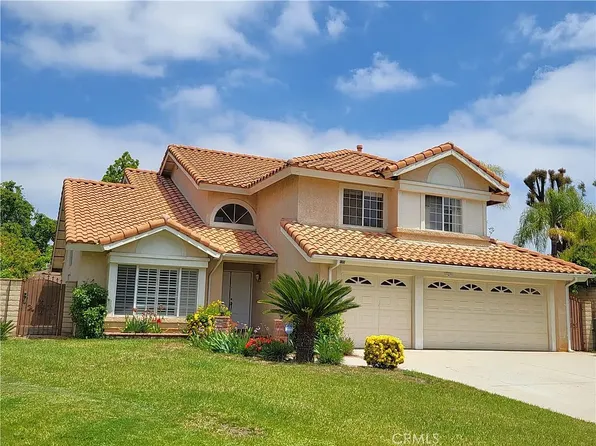 106 Acacia Glen Dr, Riverside, CA 92506