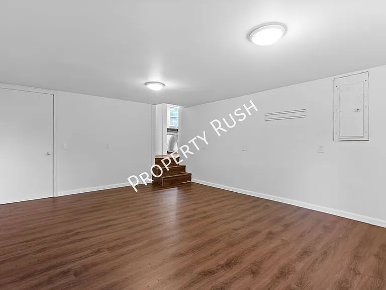 3404 Frawley St — Photo 25