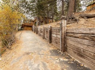 32521 Scandia Dr, Running Springs, CA 92382