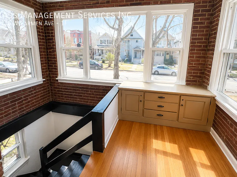 1726 W Carmen Ave #1F — Photo 6