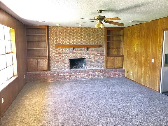 3rd image of 423 W South St