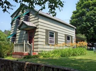710 Arch St, Pittsford, VT 05763