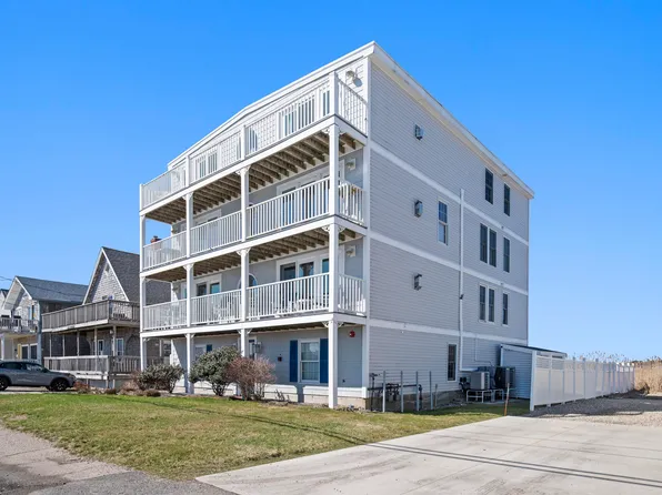 605 Ocean Boulevard #1, Hampton, NH 03842