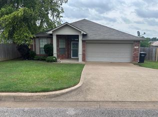 1314 Mission Creek Dr, Longview, TX 75601