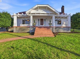 6908 SW 33rd Pl, Portland, OR 97219