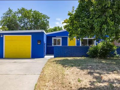 5925 Mendocino Blvd, Sacramento, CA, 95824
