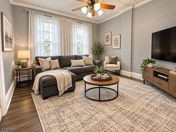 4th image of 21 Summer St