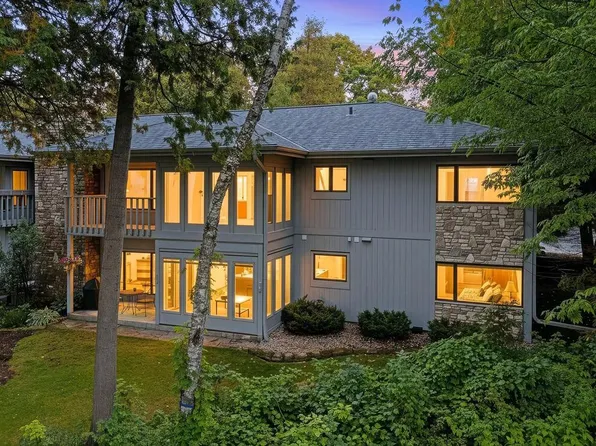 8141 Bay Dr Unit C-2, Egg Harbor, WI 54209