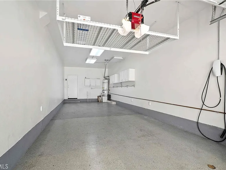 1216 McFadden Dr — Photo 25