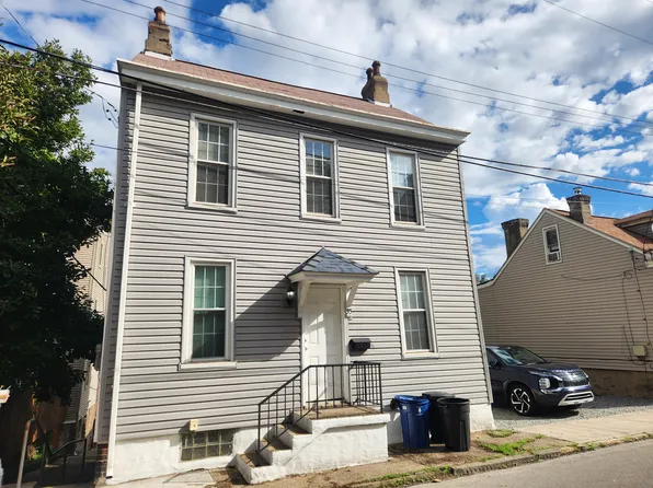 33 Gregory St, Pittsburgh, PA 15203