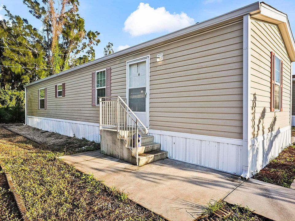 1st image of 8333 SE Sandy Lane
