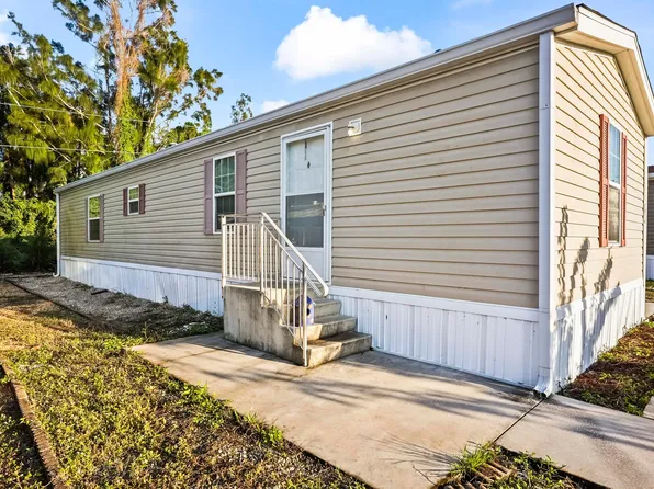 8333 SE Sandy Lane, Hobe Sound, FL 33455