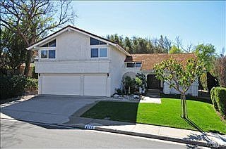 4th image of 2136 Glenhollow St